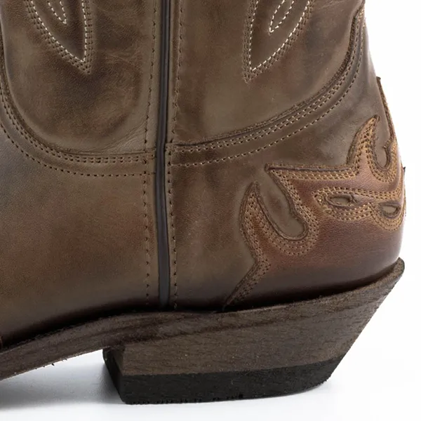 Mayura Boots 17 in Stbu Taupe / Stbu Ecotan marron western country unisexe – Image 6